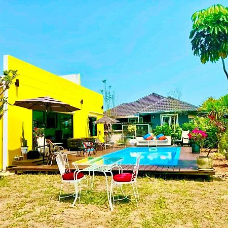 Colorful Pool Villa, Chiang Rai, Thailand Екстериор снимка