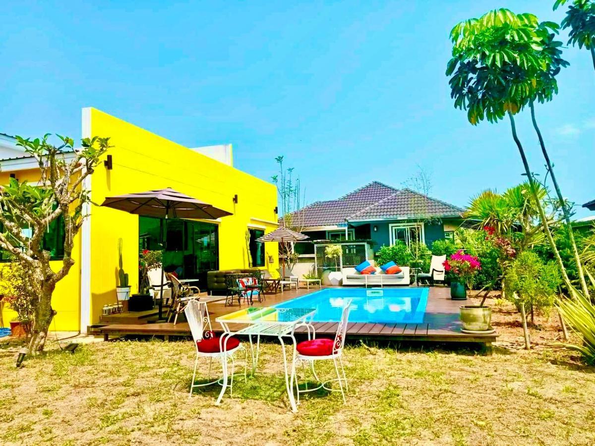 Colorful Pool Villa, Chiang Rai, Thailand Екстериор снимка
